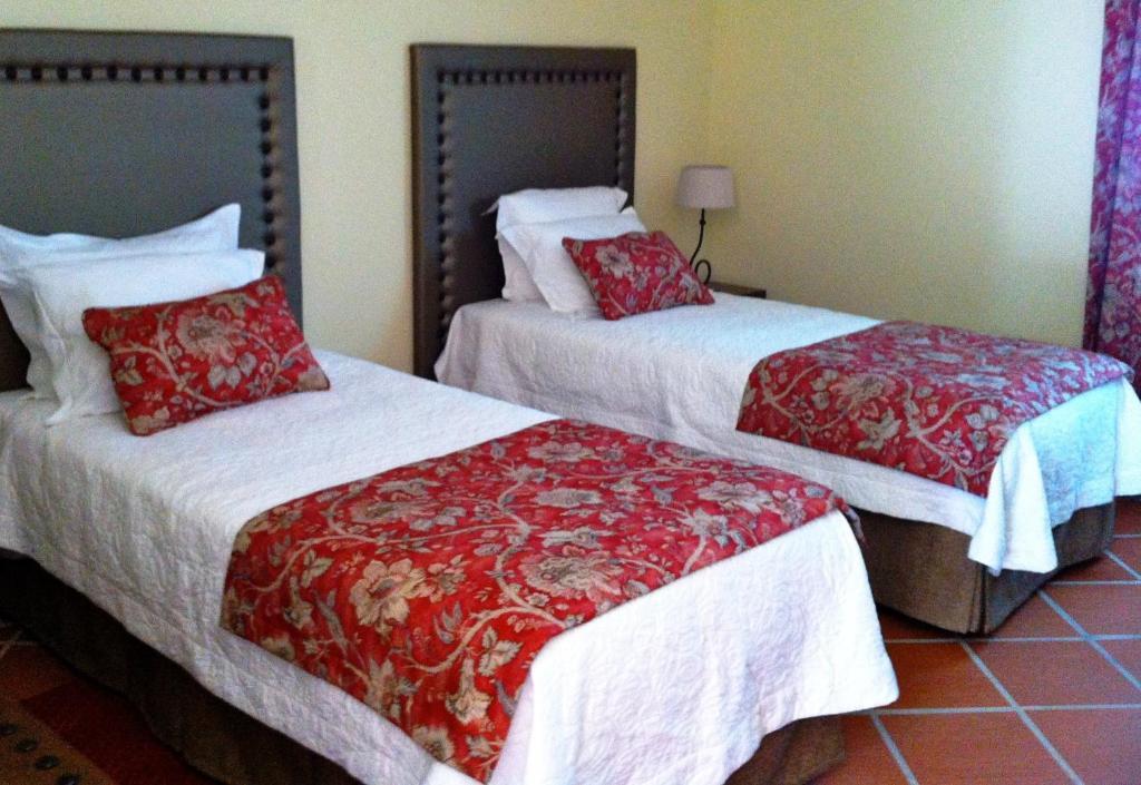 Casa do Largo - Golegã - Turismo de Habitação Quarto foto
